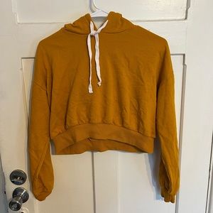 Cropped sweatshirt